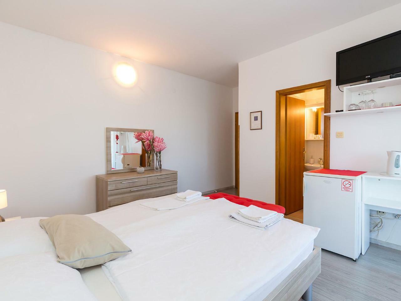 Ulika Rooms & Apartments 포레치 외부 사진
