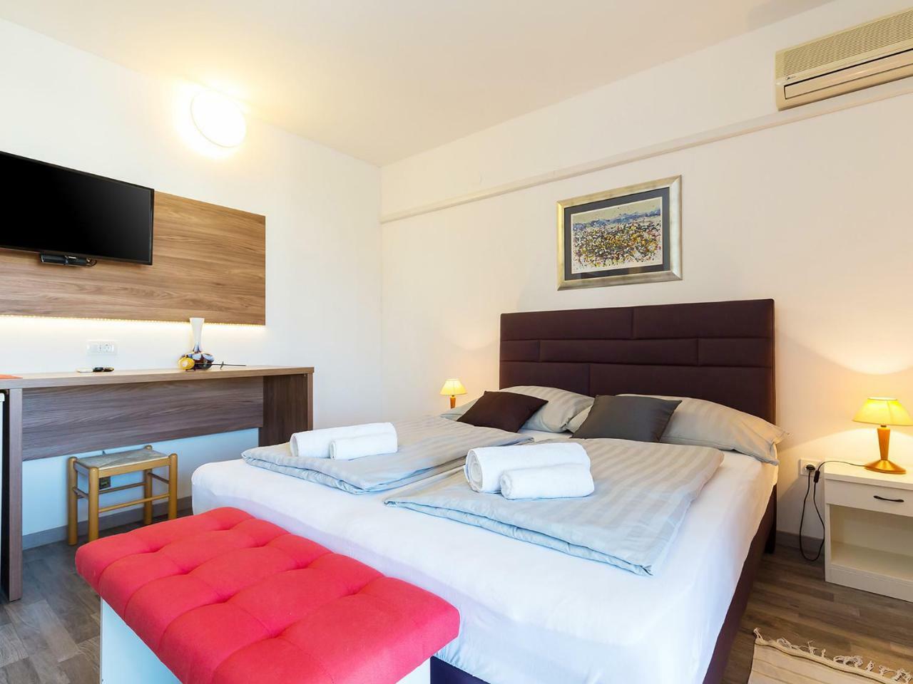 Ulika Rooms & Apartments 포레치 외부 사진